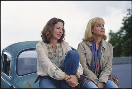 Loggerheads-16-450 - Bonnie Hunt and Robin Weigert
